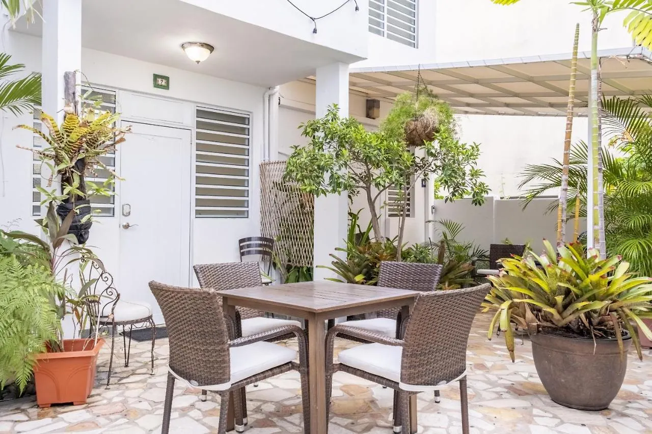 Lagoon Park Apartments San Juan 0*,