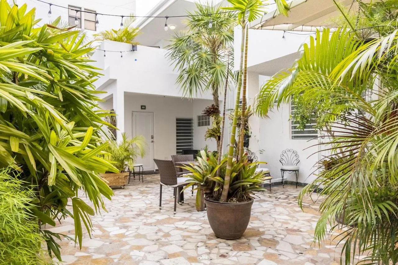 Lagoon Park Apartments San Juan Portoriko
