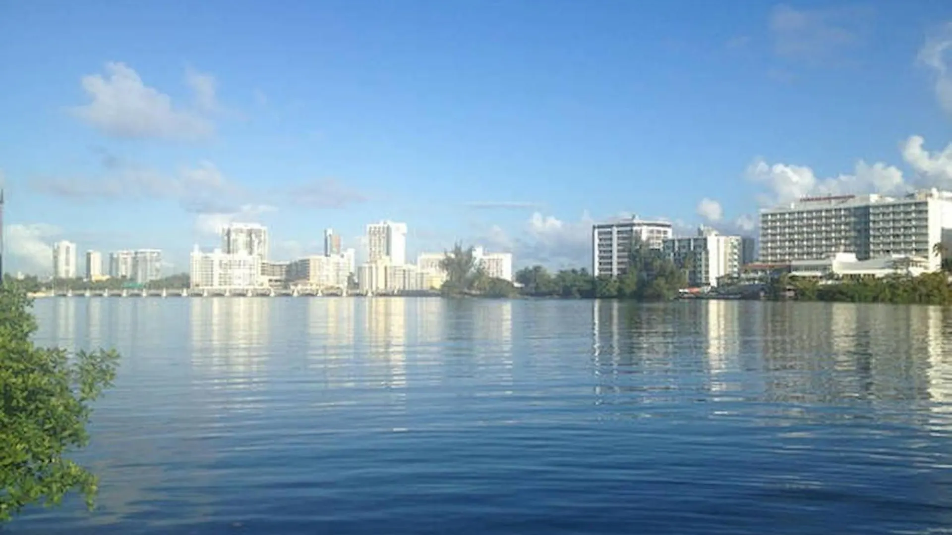 Lagoon Park Apartments San Juan Portoriko