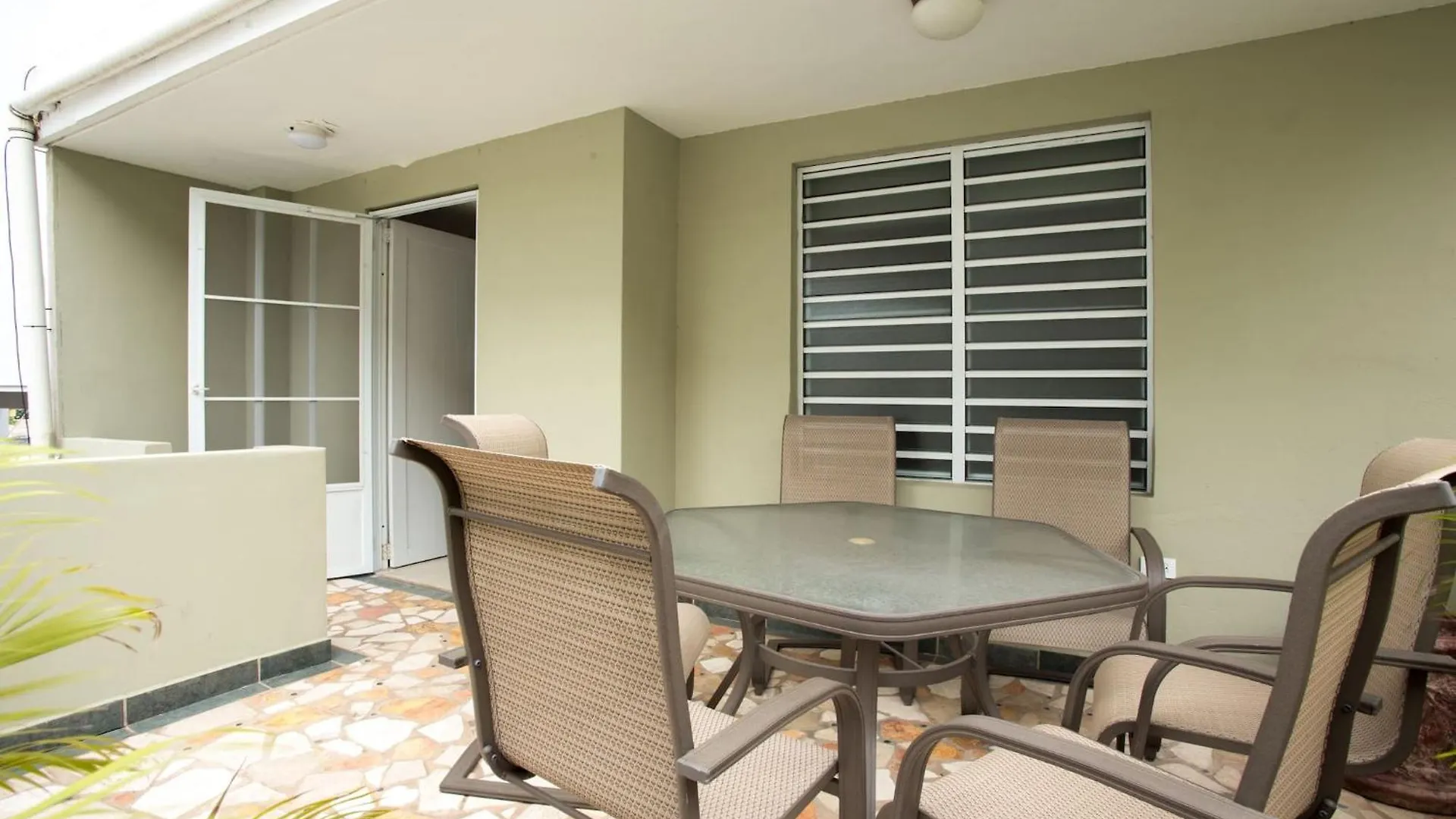 Lagoon Park Apartments San Juan Portoriko