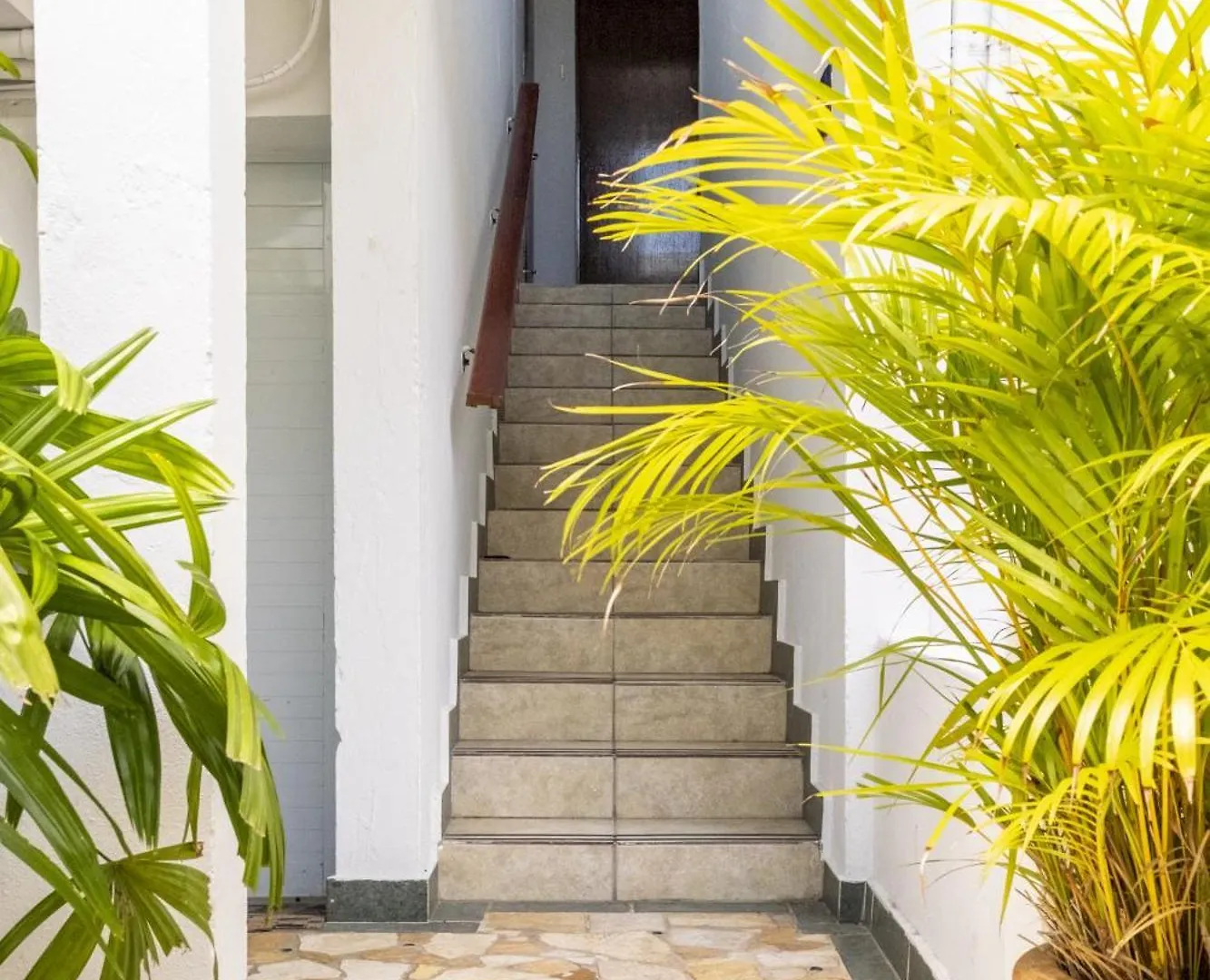 Lagoon Park Apartments San Juan